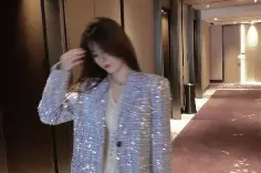 百万网红小英直播翻车人设崩塌被商家甩锅这次道歉都没人买账