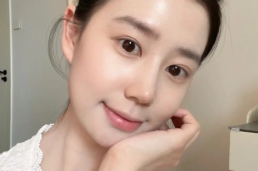 56岁孟庭苇被传出轨被前夫家暴左耳失聪儿子一句话揭开伤疤